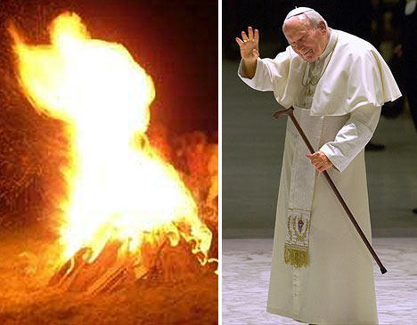 Apparition du pape dans un feu