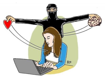 Une silhouette cagoulée, bras en croix, tient un cerveau et un cœur reliés par des fils à une jeune femme penchée sur son ordinateur — l’endoctrinement en ligne.